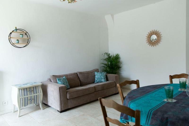 Entre Ble Et Lavande Apartment บอนนิเยอ ภายนอก รูปภาพ